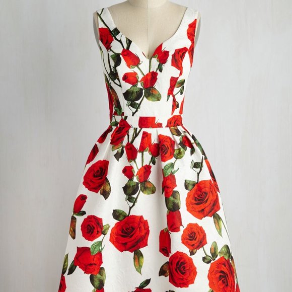 Chi Chi London Dresses & Skirts - Chi Chi London High Tea Rose dress NWT size 20